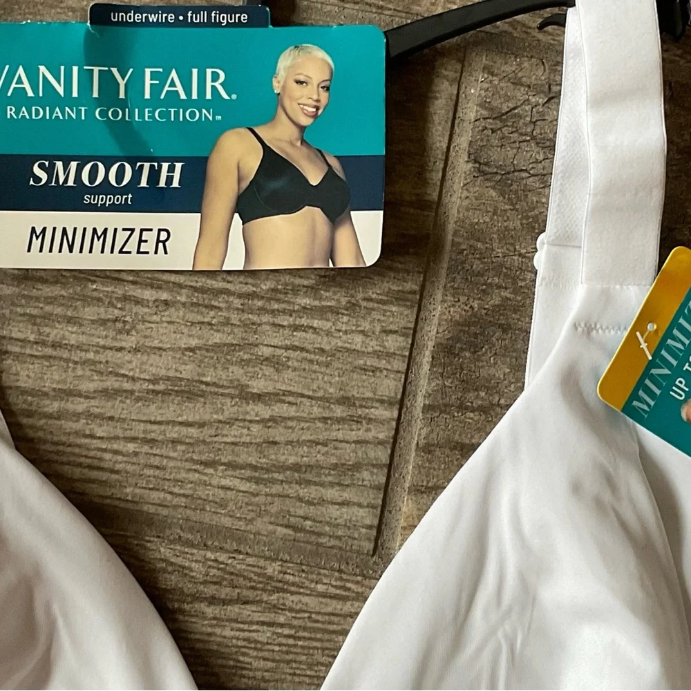 New Vanity Fair Minimizer Bra White Radiant Collection You Pick Size - Picture 3 of 4